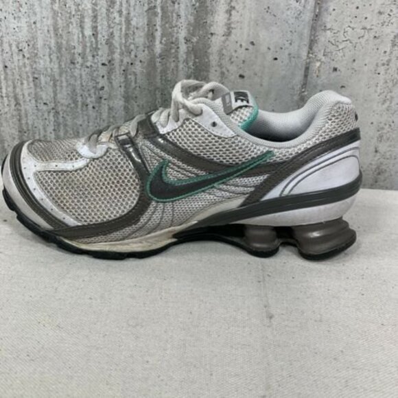 Nike Navina 3 Shox Women’s Size 8.5 343663-103 White/Newsprint-Metallic Pewter - Picture 5 of 10